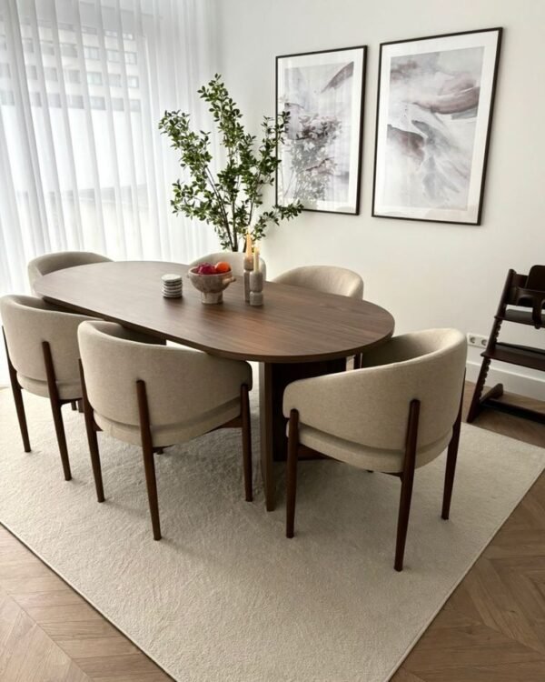 Zeva Model Dining
